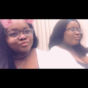 Meet your Posher, Yana